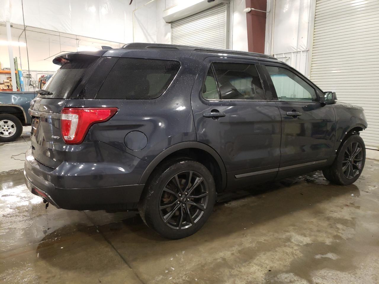 Image 3 of 2017 FORD EXPLORER XLT 2017 with VIN 1FM5K8D84HGD88654