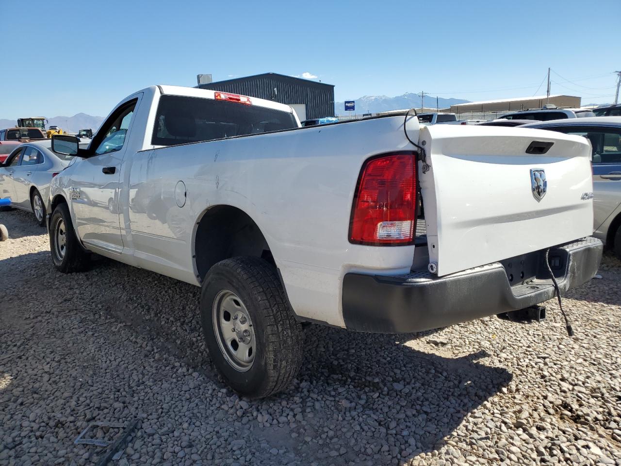 Image 2 of 2019 RAM 1500 CLASSIC TRADESMAN 2019 with VIN 3C6JR7DT7KG508009