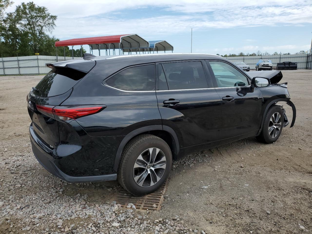 Изображение 3 2020 TOYOTA HIGHLANDER XLE 2020 с VIN 5TDGZRAH9LS501743