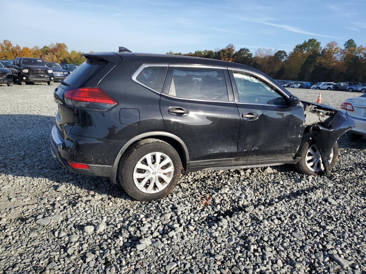 Obraz 3 z 2017 NISSAN ROGUE S 2017 z VIN JN8AT2MT8HW390192