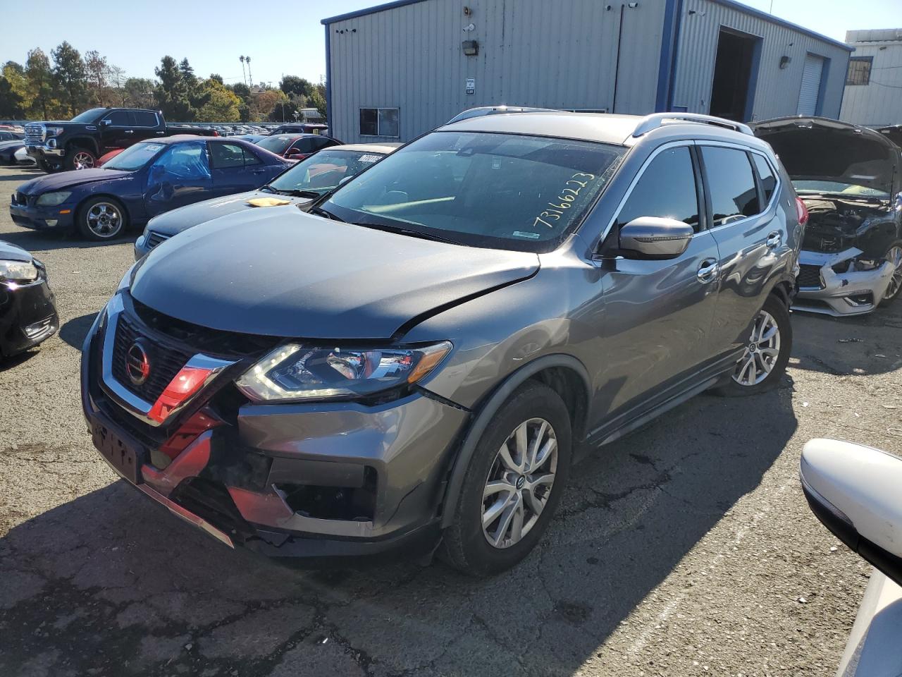 Image 1 of Nissan Rogue S 2019 with VIN KNMAT2MT6KP501254