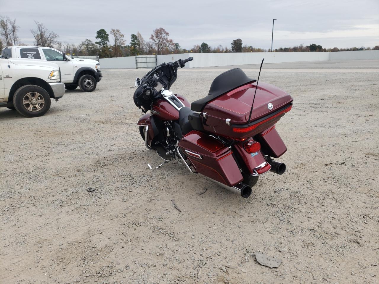 Image 3 of 2016 HARLEY-DAVIDSON FLHTCU ULTRA CLASSIC ELECTRA GLIDE 2016 with VIN 1HD1FCM11GB688014