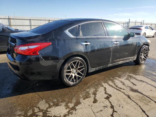 Obraz 3 z 2017 NISSAN ALTIMA 2.5 2017 z VIN 1N4AL3AP3HN351563