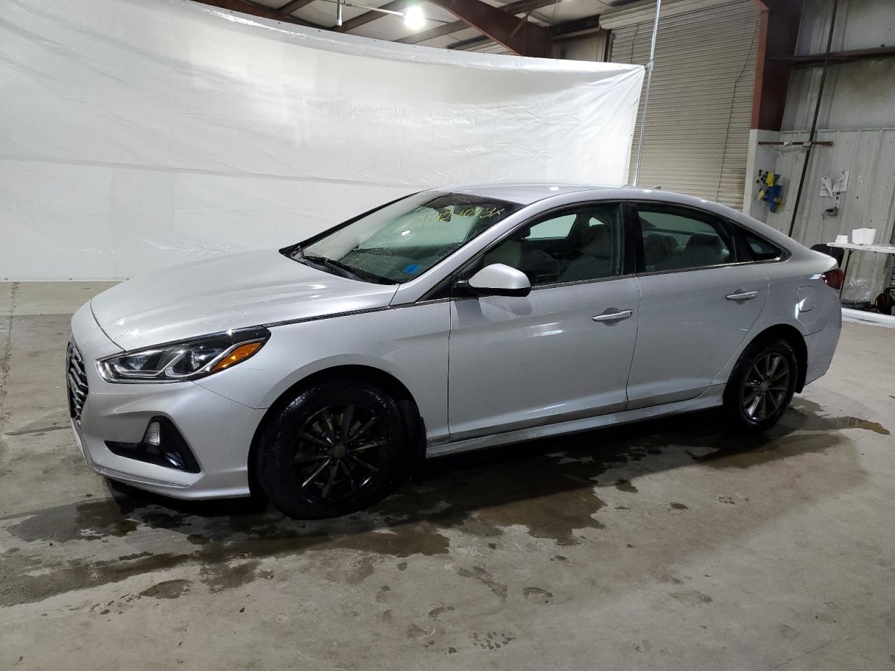 Изображение 1 2018 HYUNDAI SONATA SE 2018 с VIN 5NPE24AF8JH672466