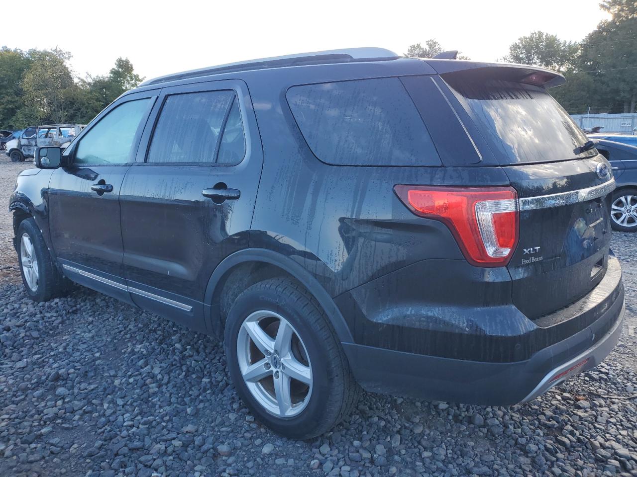 Image 2 of 2016 FORD EXPLORER XLT 2016 with VIN 1FM5K8D83GGC97759