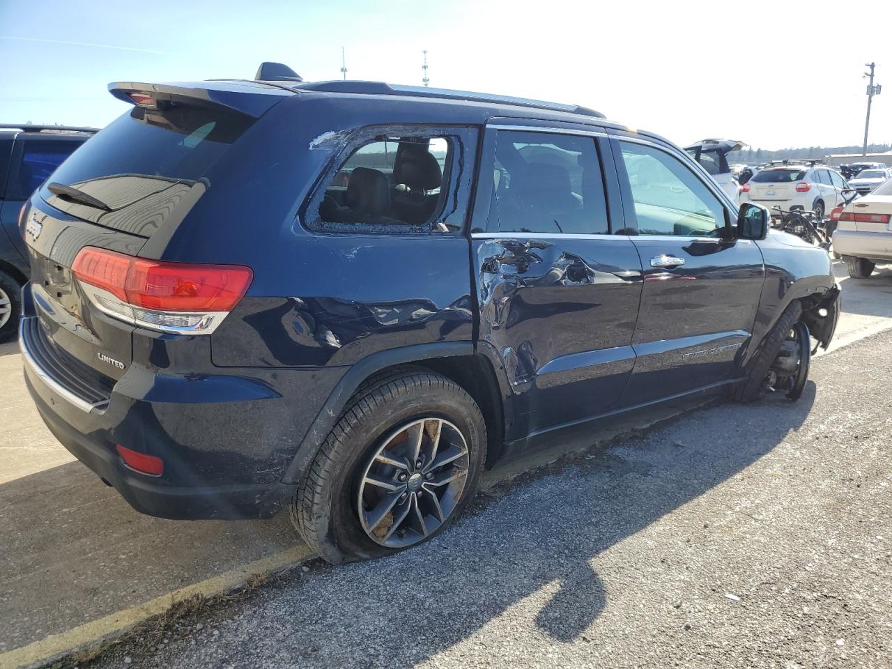 Image 3 of 2017 JEEP GRAND CHEROKEE LIMITED 2017 with VIN 1C4RJFBG4HC602430
