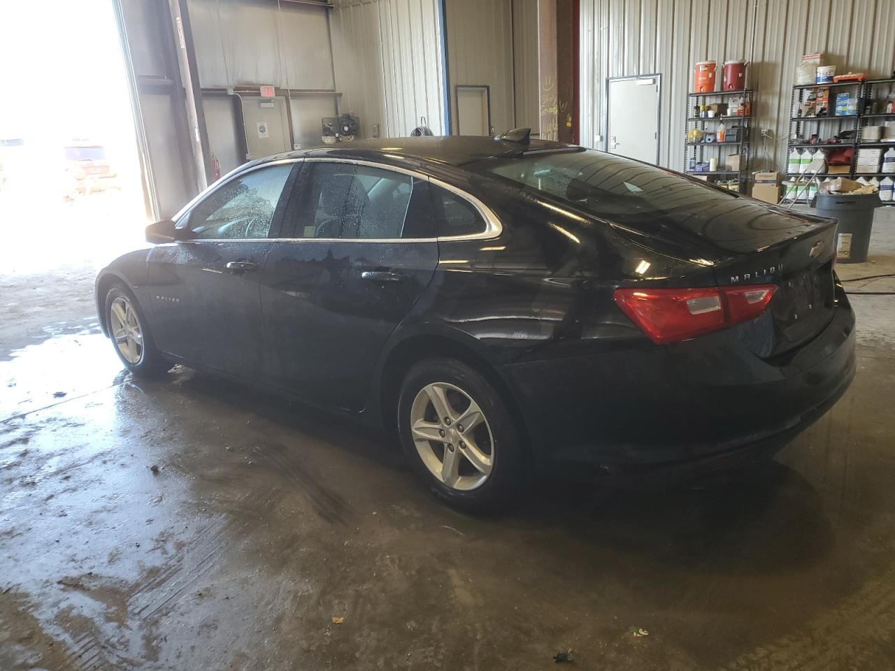 Изображение 2 2021 CHEVROLET MALIBU LS 2021 с VIN 1G1ZB5ST3MF033852