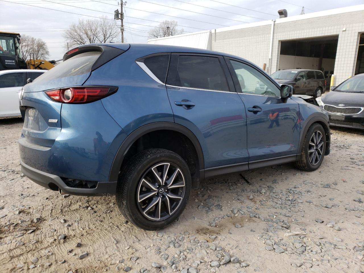 Image 3 of 2018 MAZDA CX-5 GRAND TOURING 2018 with VIN JM3KFADM1J1324586