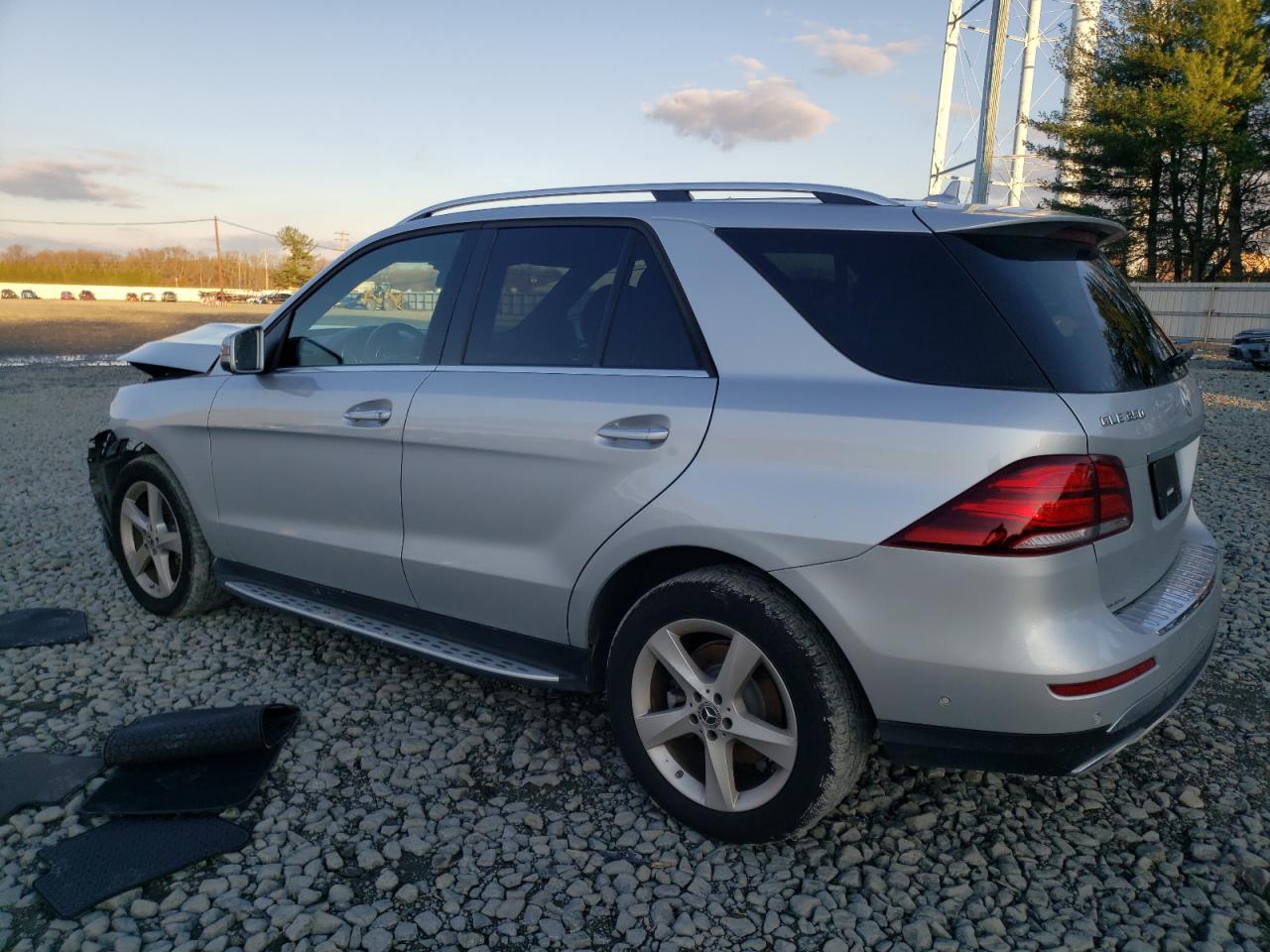 Image 2 of Mercedes-Benz Gle 350 4Matic 2018 with VIN 4JGDA5HB9JB183868
