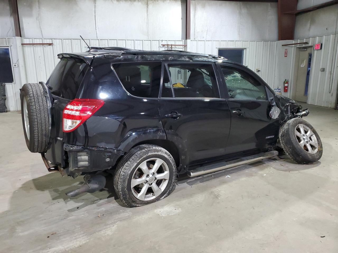 Image 3 of 2010 TOYOTA RAV4 LIMITED 2010 with VIN JTMDF4DV9A5027361