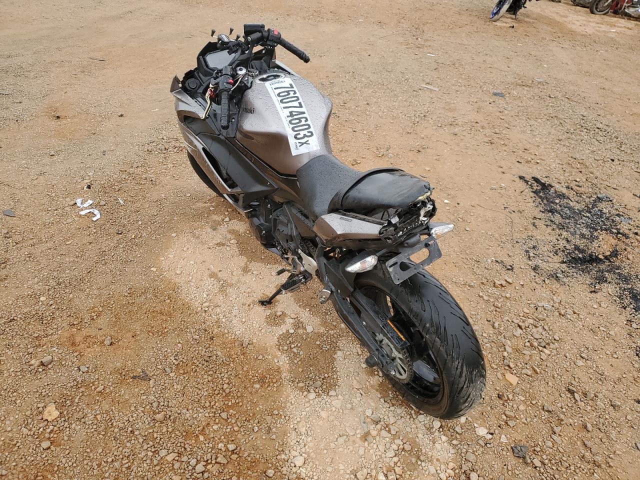 Obraz 3 z 2021 KAWASAKI EX650 N 2021 z VIN ML5EXEN14MDA32283