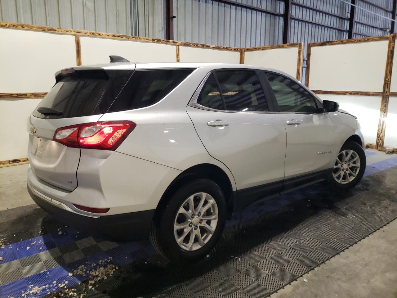 Image 3 of 2021 CHEVROLET EQUINOX LT 2021 with VIN 3GNAXKEV9MS147987