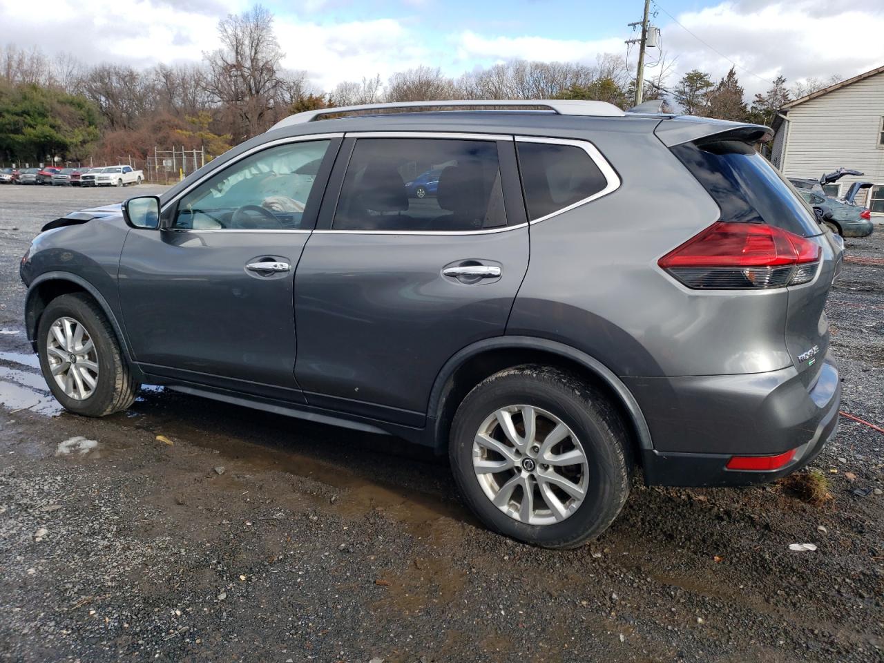 Image 2 of 2018 NISSAN ROGUE S 2018 with VIN JN8AT2MV2JW305824
