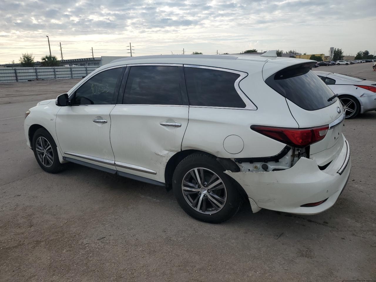 Image 2 of 2017 INFINITI QX60  2017 with VIN 5N1DL0MM3HC511973