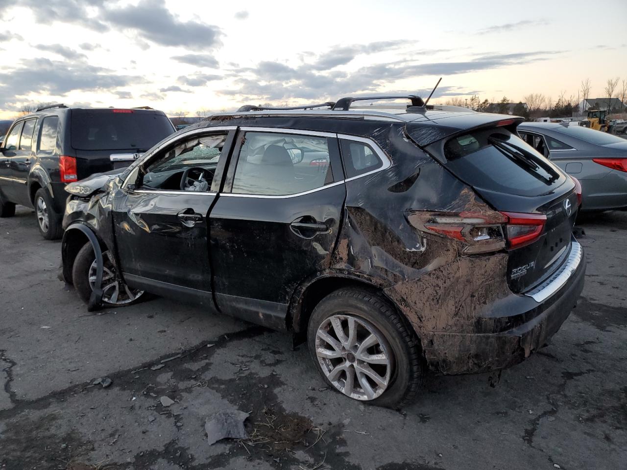 Obraz 2 z 2020 NISSAN ROGUE SPORT S 2020 z VIN JN1BJ1CW6LW366187