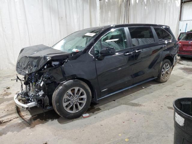 Image 1 of 2021 TOYOTA SIENNA XLE 2021 with VIN 5TDYSKFC2MS008520