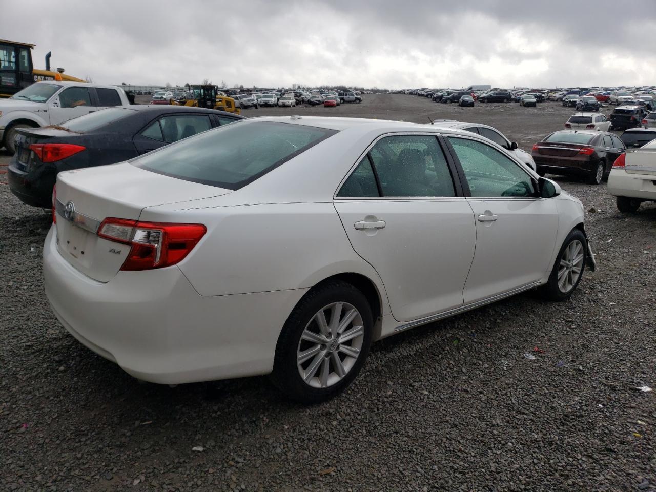 Obraz 3 z 2014 TOYOTA CAMRY L 2014 z VIN 4T1BF1FK5EU465634