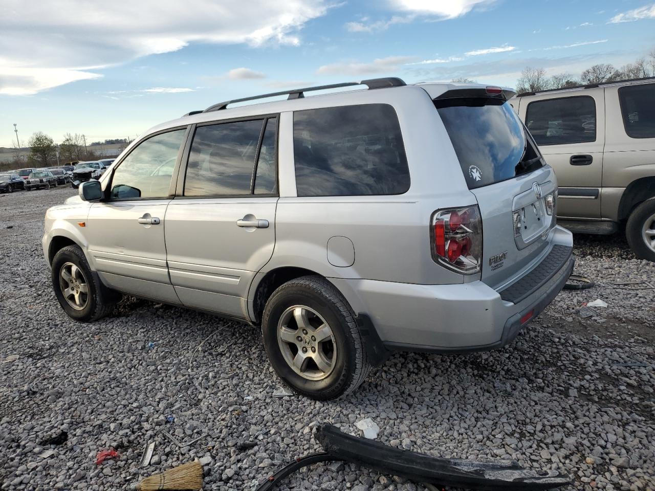 Image 2 of 2008 HONDA PILOT EXL 2008 with VIN 5FNYF286X8B021330