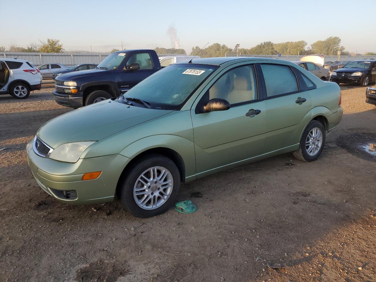 Image 1 of 2007 FORD FOCUS ZX4 2007 with VIN 1FAFP34NX7W113545
