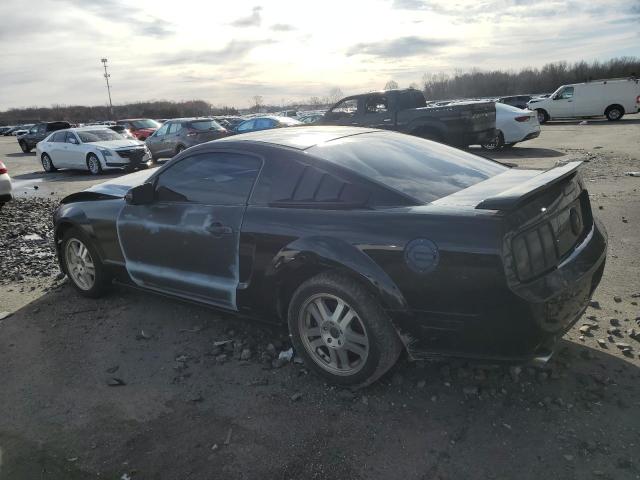 Image 2 of 2005 FORD MUSTANG GT 2005 with VIN 1ZVFT82H555106504