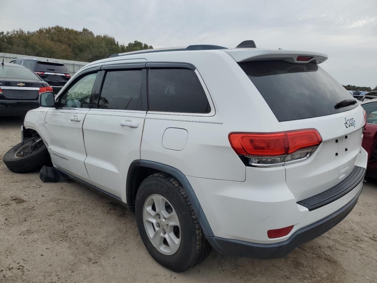 Изображение 2 2014 JEEP GRAND CHEROKEE LAREDO 2014 с VIN 1C4RJEAG2EC580886