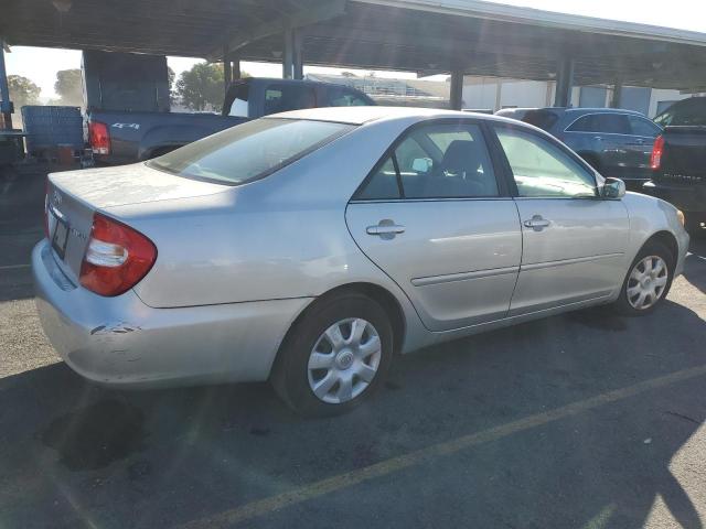 Image 3 of 2004 TOYOTA CAMRY LE 2004 with VIN 4T1BE30K84U894319