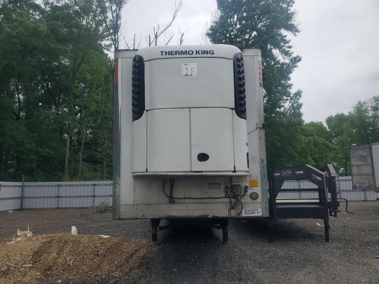 Image 2 of 2015 UTILITY REEFER 2015 with VIN 1UYVS2532FM401020