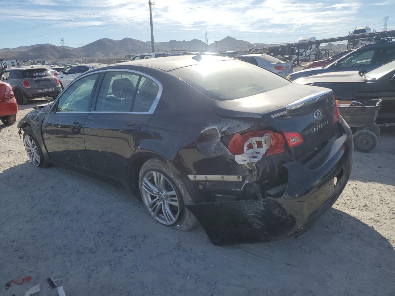 Image 2 of 2015 INFINITI Q40  2015 with VIN JN1CV6AP9FM500482