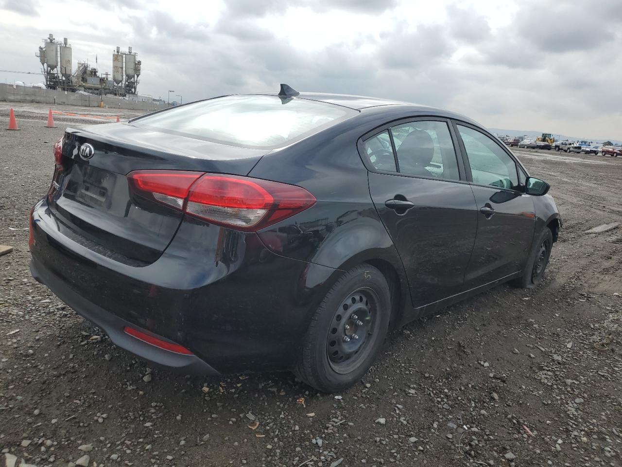 Obraz 3 z 2017 KIA FORTE LX 2017 z VIN 3KPFK4A78HE058450