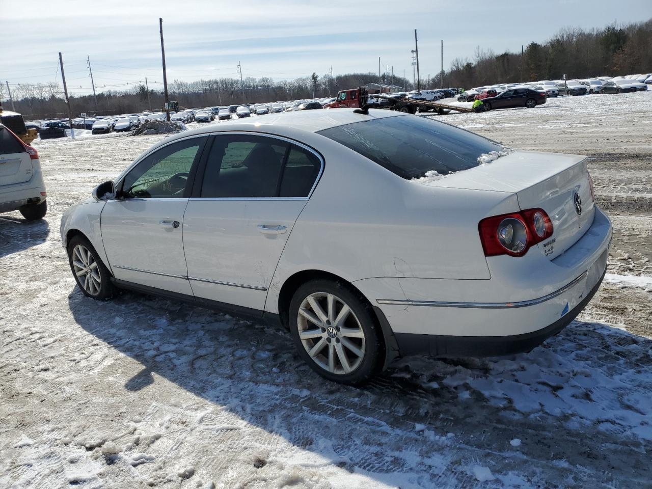 Obraz 2 z 2010 VOLKSWAGEN PASSAT KOMFORT 2010 z VIN WVWJK7AN0AE111119