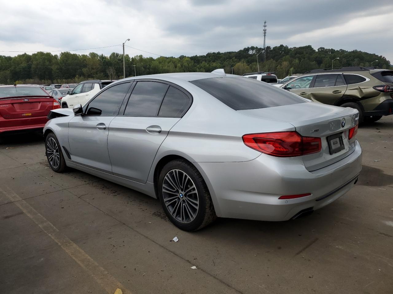 Obraz 2 z 2019 BMW 540 XI 2019 z VIN WBAJE7C50KWW30958