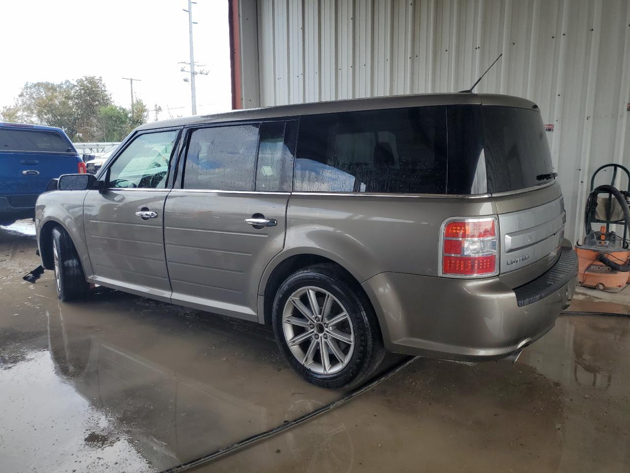 Image 2 of 2014 FORD FLEX LIMITED 2014 with VIN 2FMGK5D84EBD04925
