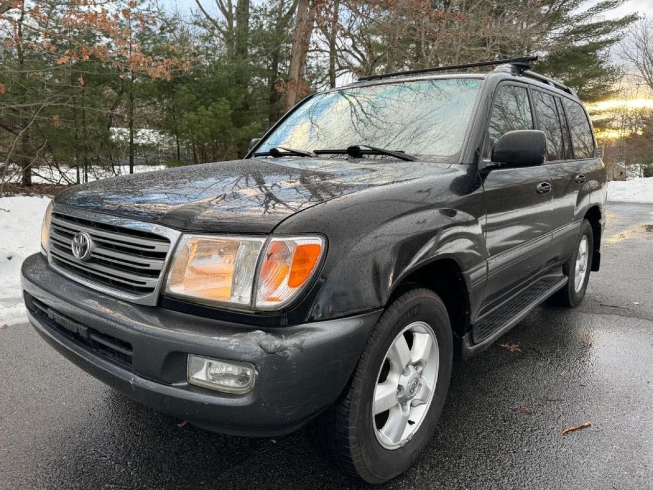 Image 2 of 2005 TOYOTA LAND CRUISER  2005 with VIN JTEHT05J352072135