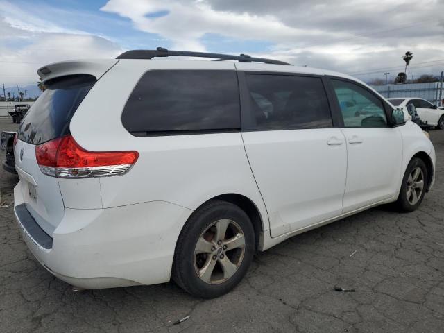 Obraz 3 z 2011 TOYOTA SIENNA LE 2011 z VIN 5TDKK3DC6BS160473