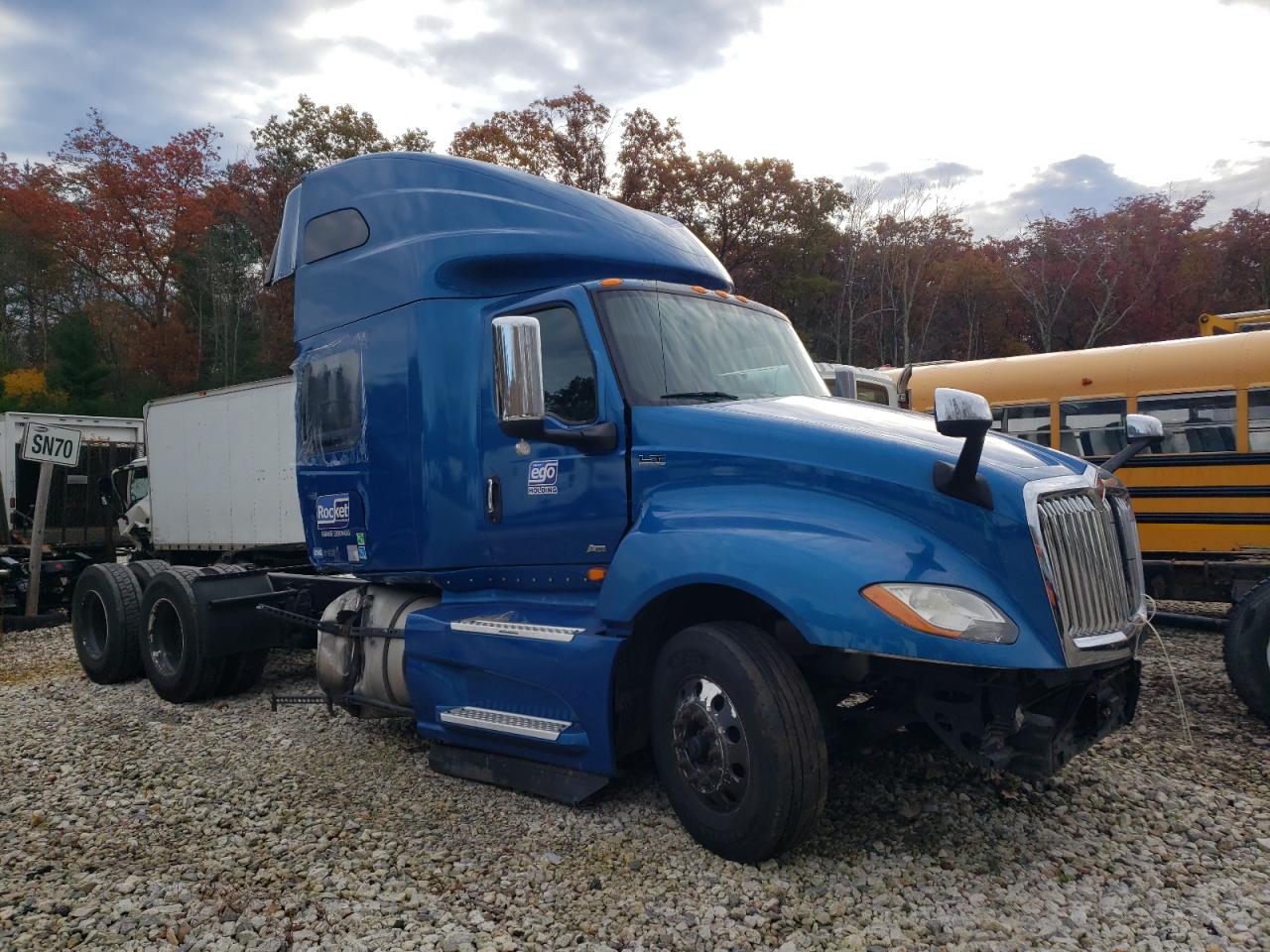 2019 INTERNATIONAL LT625  2019 image