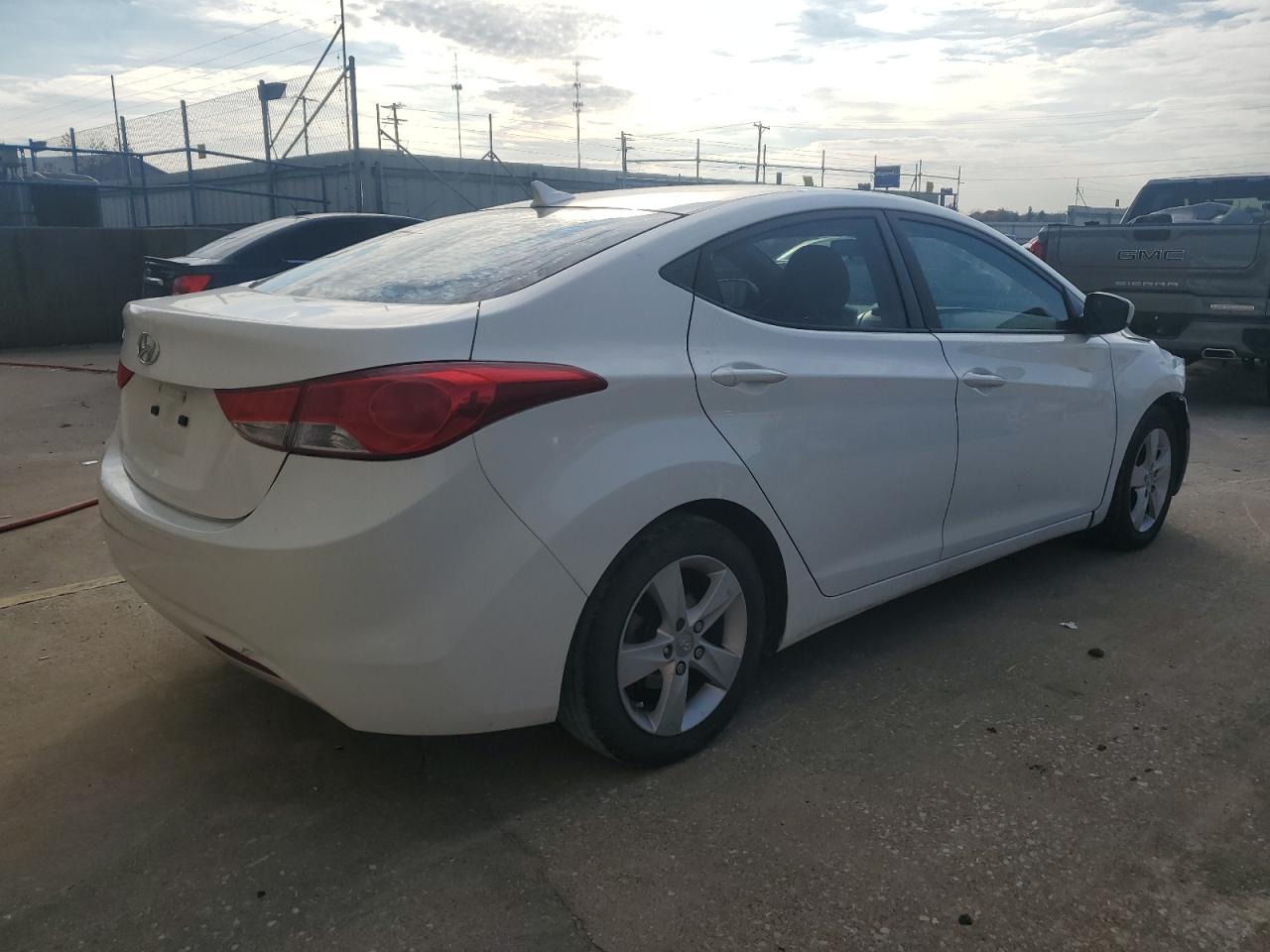Image 3 of 2013 HYUNDAI ELANTRA GLS 2013 with VIN 5NPDH4AE6DH347174