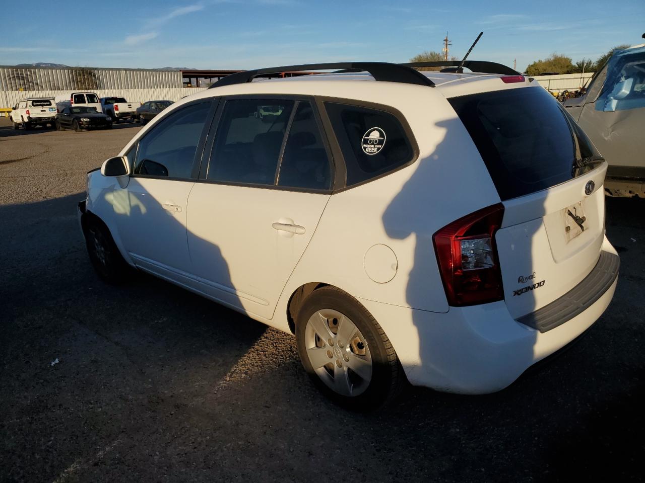 Изображение 2 2009 KIA RONDO BASE 2009 с VIN KNAFG529797274599