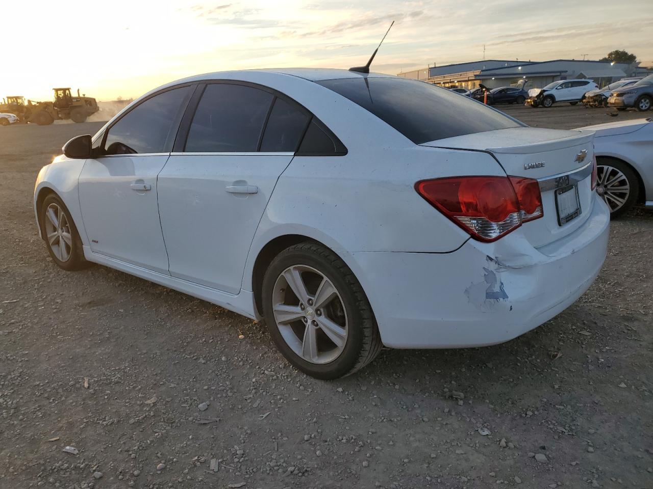 Изображение 2 2014 CHEVROLET CRUZE LT 2014 с VIN 1G1PE5SB6E7201355