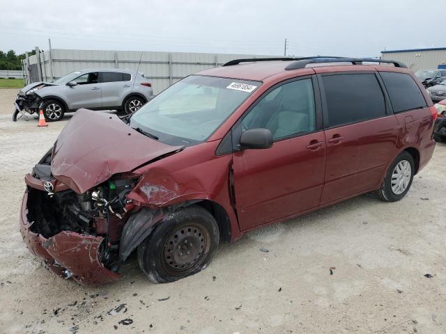 Изображение 1 2010 TOYOTA SIENNA CE 2010 с VIN 5TDKK4CC6AS329638