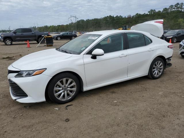 Obraz 1 z 2020 TOYOTA CAMRY LE 2020 z VIN 4T1C11AK3LU343622
