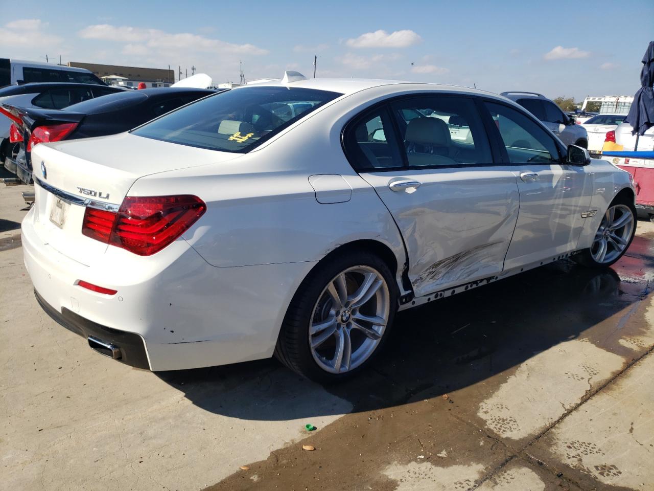 Image 3 of 2014 BMW 750 LI 2014 with VIN WBAYE8C50ED136099