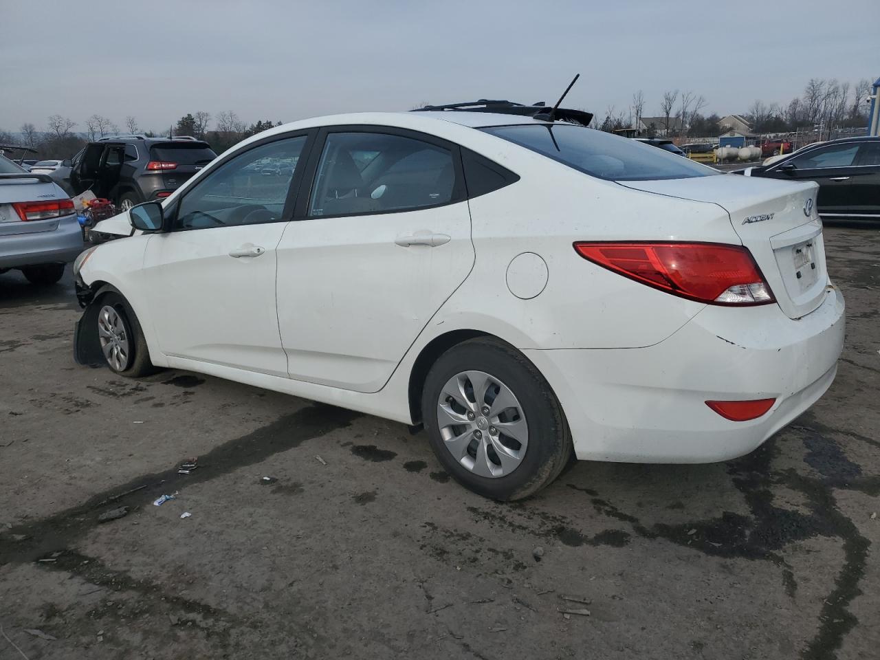 Изображение 2 2016 HYUNDAI ACCENT SE 2016 с VIN KMHCT4AE0GU943896