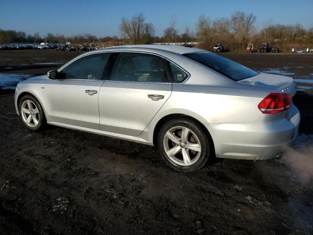 Изображение 2 2015 VOLKSWAGEN PASSAT S 2015 с VIN 1VWAT7A33FC096241