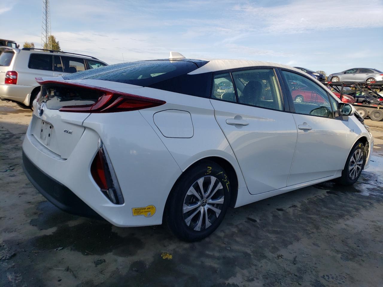 Image 3 of 2021 TOYOTA PRIUS PRIME LE 2021 with VIN JTDKAMFP3M3188535