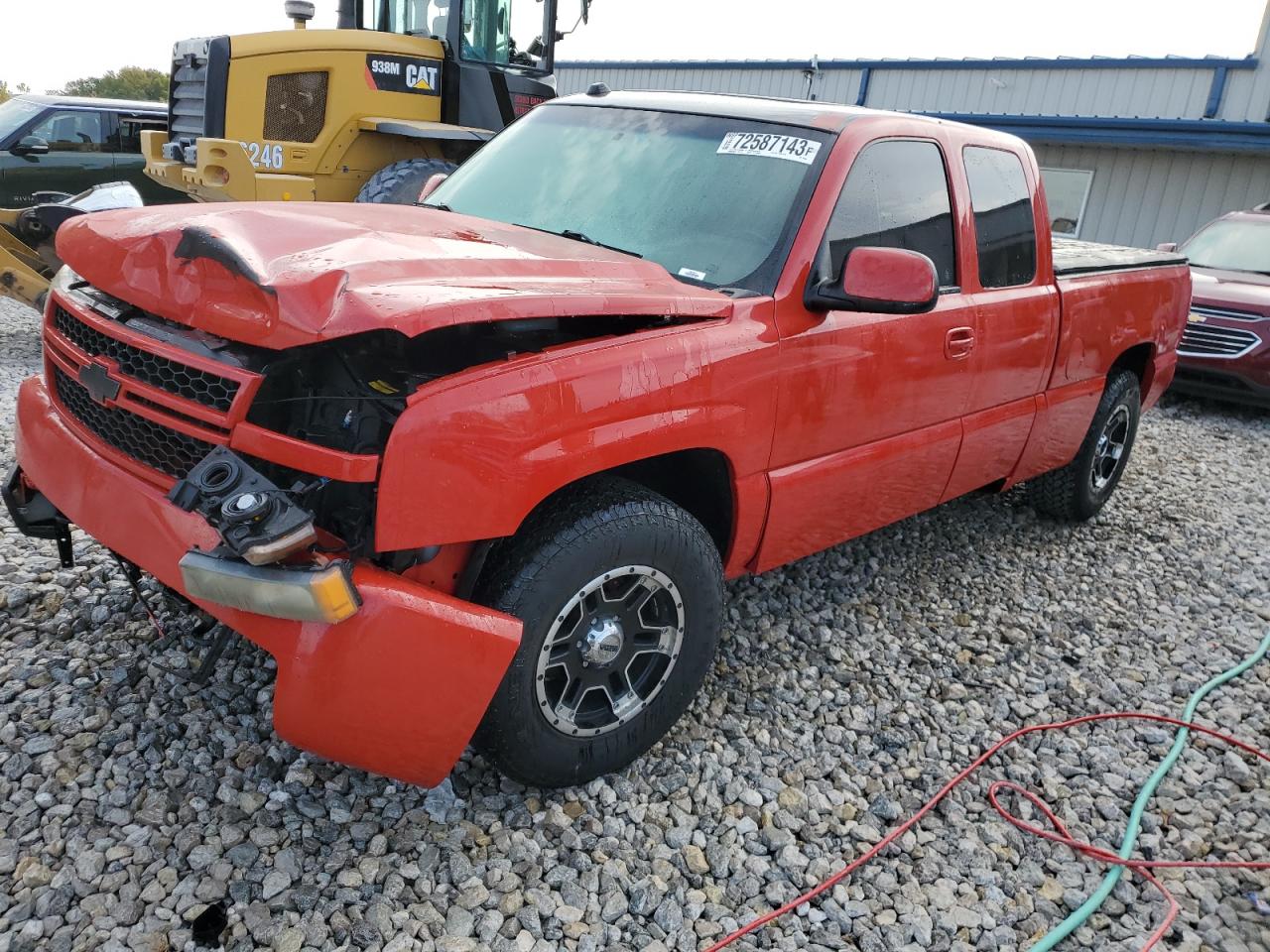 Image 1 of 2004 CHEVROLET SILVERADO K1500 2004 with VIN 2GCEK19NX41143486