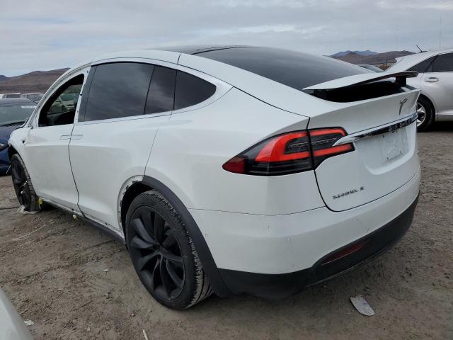 Obraz 2 z 2018 TESLA MODEL X  2018 z VIN 5YJXCDE2XJF137327