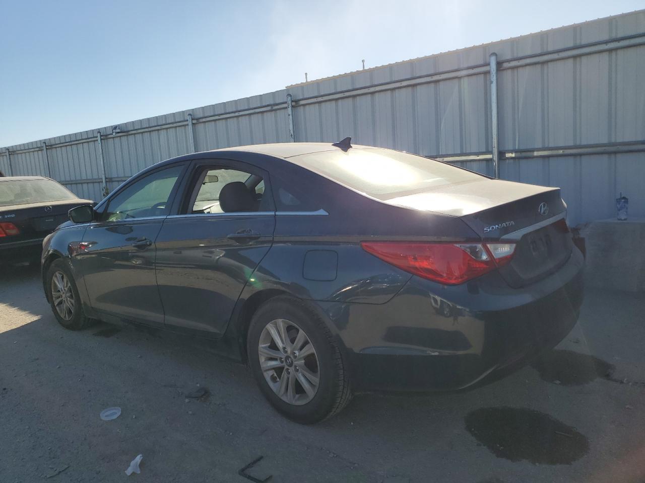Image 2 of 2011 HYUNDAI SONATA GLS 2011 with VIN 5NPEB4AC2BH232184