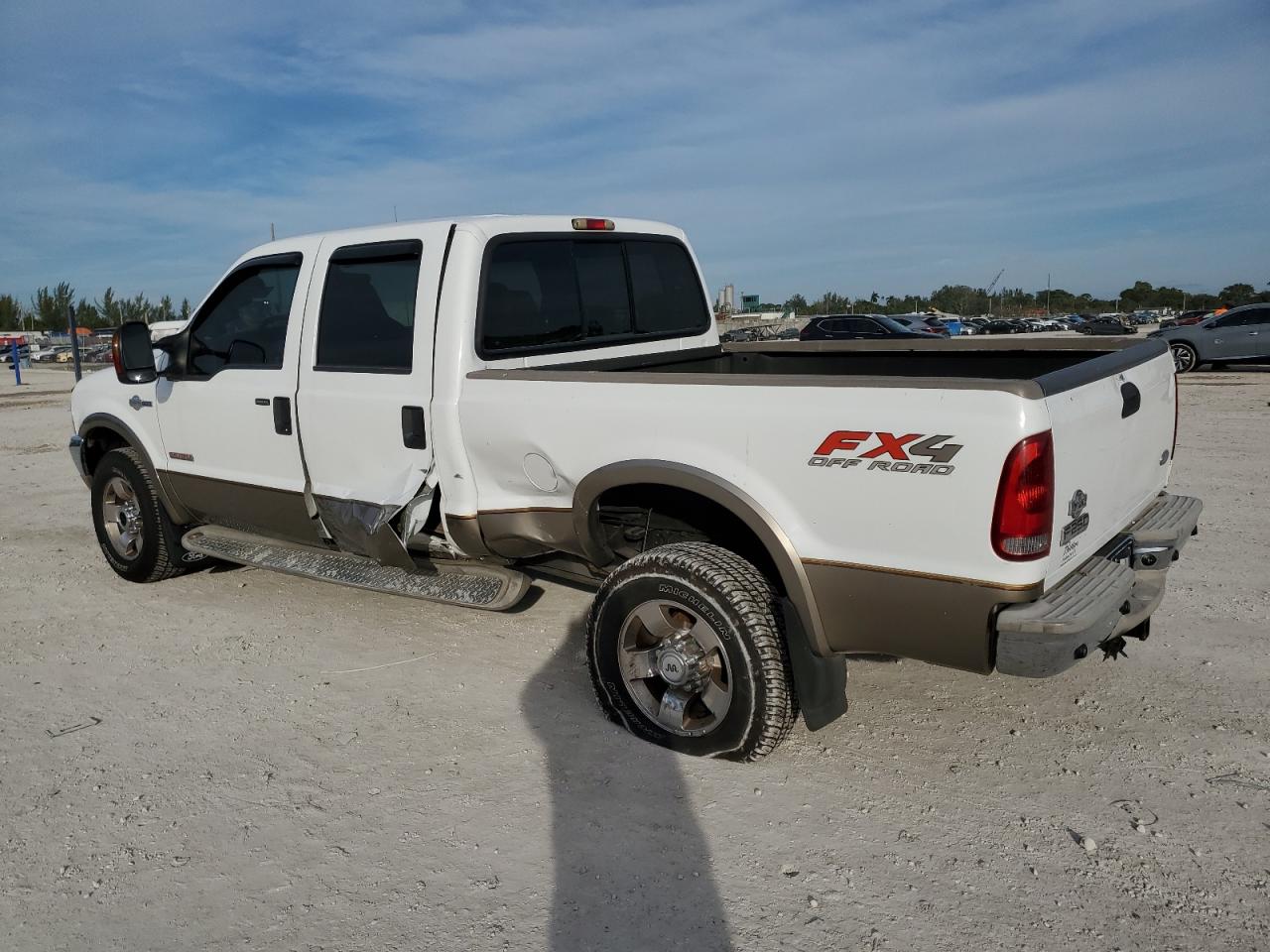 Image 2 of 2004 FORD F250 SUPER DUTY 2004 with VIN 1FTNW21P94ED73753