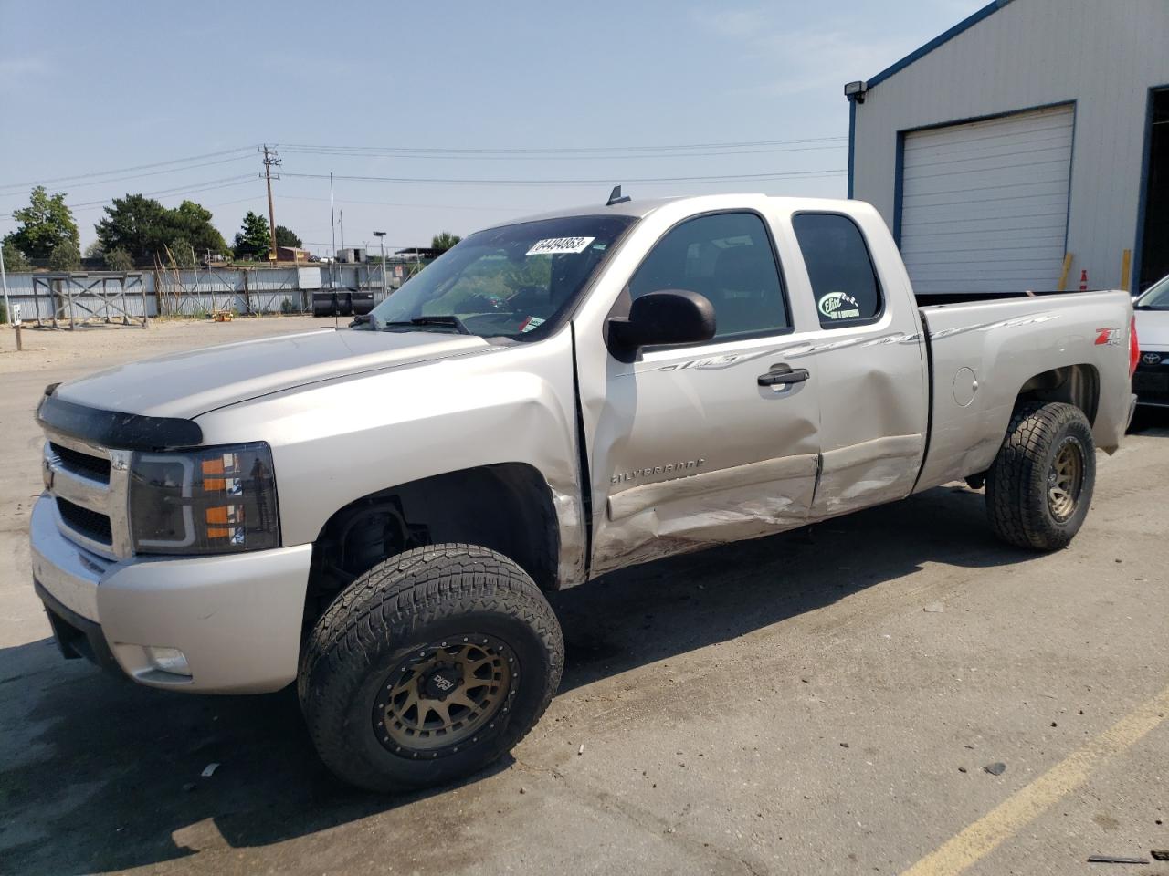 Image 1 of 2007 CHEVROLET SILVERADO K1500 2007 with VIN 2GCEK19J971675152
