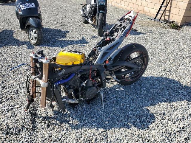 Obraz 2 z 2015 TRIUMPH MOTORCYCLE DAYTONA 675 2015 z VIN SMTA01YK1FJ682570